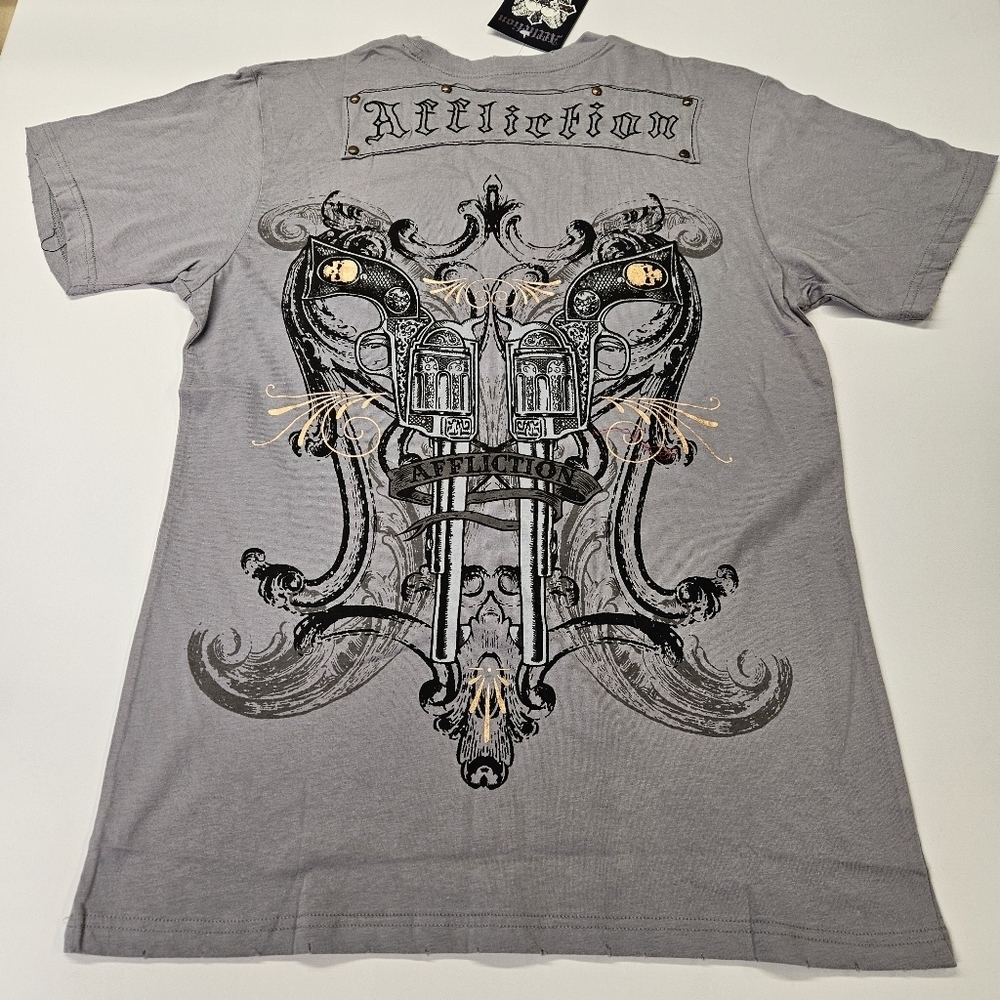 Affliction T-Shirt "DEAD OR ALIVE" Large Grey NWT Pistols - Picture 7 of 8